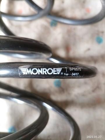 SP0575 Monroe Пружина подвески задняя