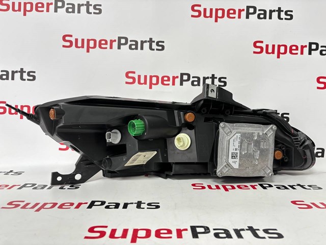 Фары Chrysler 68157103AP