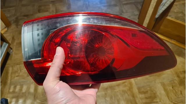 GJR9510K0C Mazda Фара передняя правая