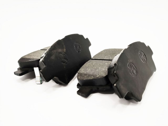 Compre 0446517A40 FAW Sapatas do freio dianteiras de disco