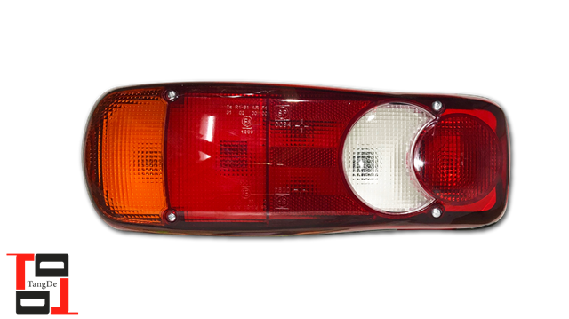 7420862041 Renault (RVI) фонарь задний правый