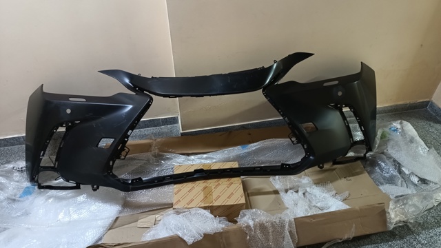 Бампер на авто Signeda PTY04748BA цена, от 126.69 USD