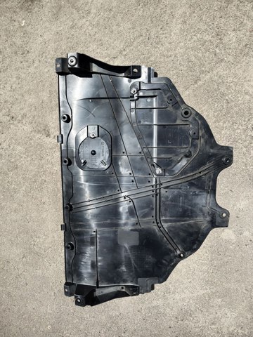 Защита двигателя TK4856110 Mazda