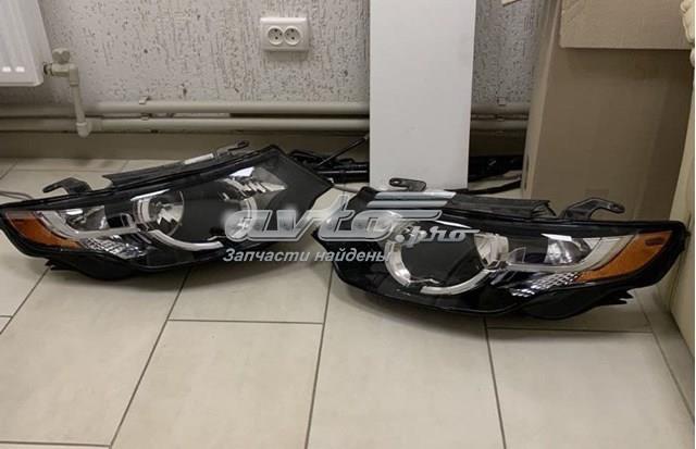 LR137238 Land Rover Фара передняя правая