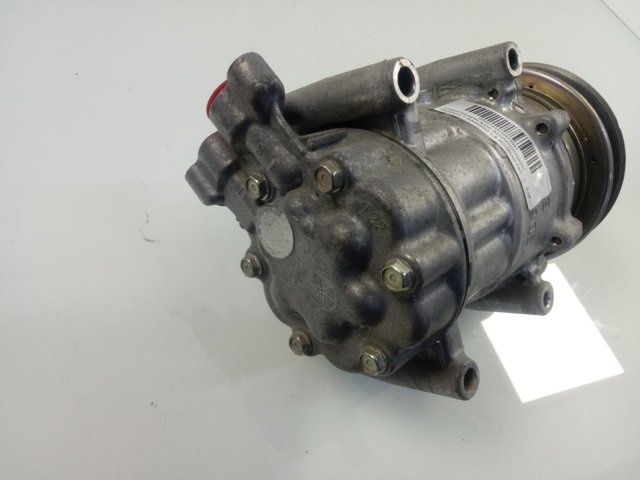 Купить 8200953359B Renault (RVI) Компрессор климатической установки