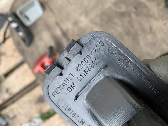 Compre 8200011870 Renault (RVI) Painel (placa sobreposta) dianteiro direito de bloco de controlo de elevador de vidro