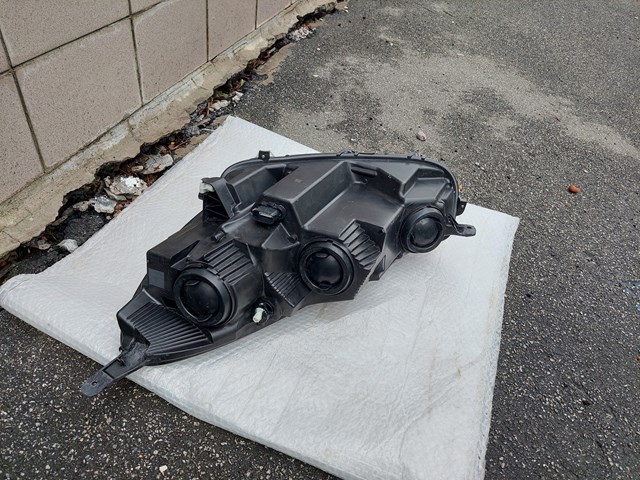 Купить LJ6B13W029BF Ford Фара основная правая