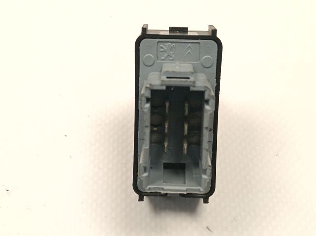 Купить 98016307ZD Peugeot/Citroen Кнопка стеклоподъемника передняя