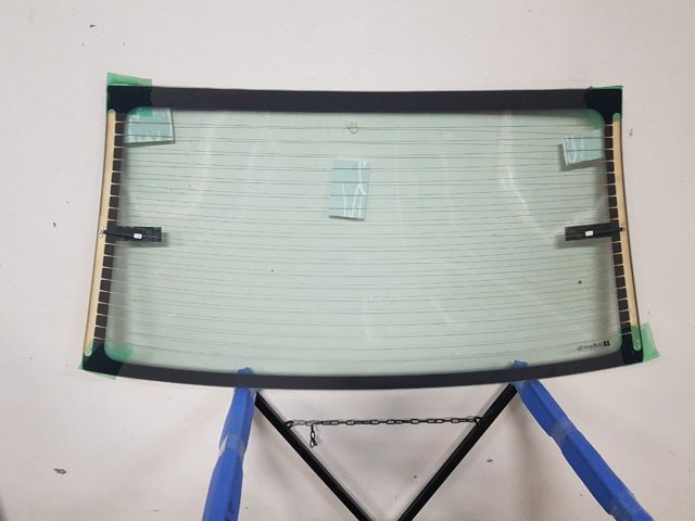 Заднее стекло GS5051D21 XYG