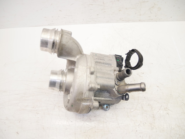32140099 Volvo 