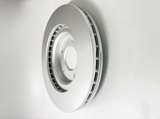 Передний тормозной диск Bosch 0986479745