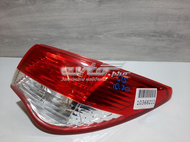 Фонарь задний левый внешний 265594AA0A Nissan/Infiniti