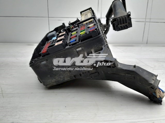  Unidade de dispositivos de segurança Toyota Avensis III sedan (T27) (2008 - 2018) III