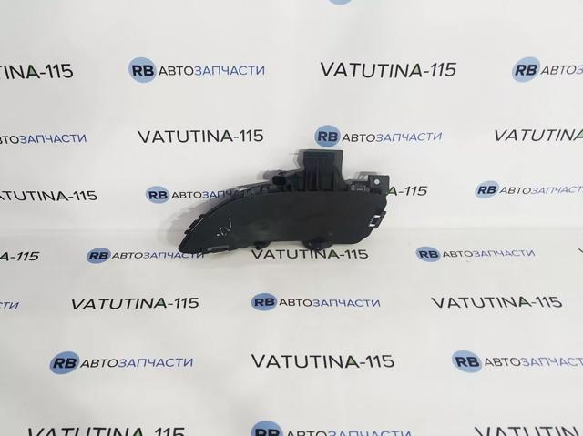 Заглушка (решетка) противотуманных фар бампера переднего правая FP3476998 FPS