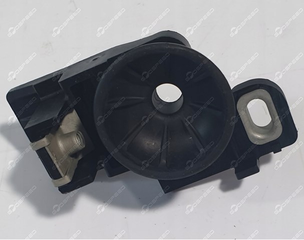 Кронштейн радиатора правый Jaguar T2H35615