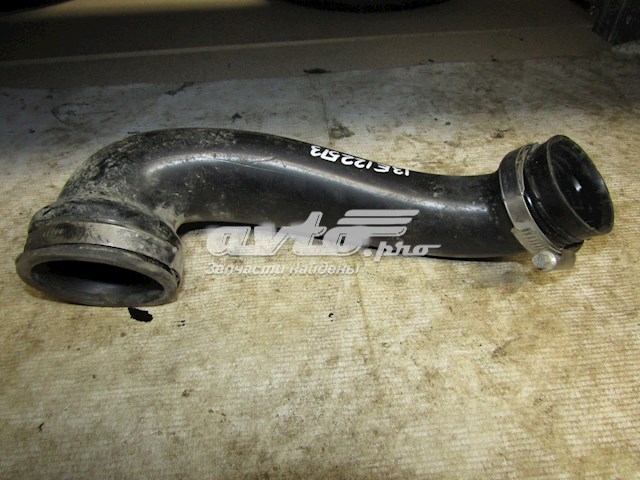 Шланг (патрубок) интеркуллера верхний правый Peugeot/Citroen 1440J0