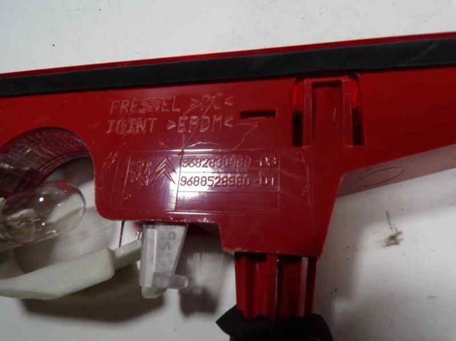 Sinal de parada traseiro adicional Citroen Berlingo  K9