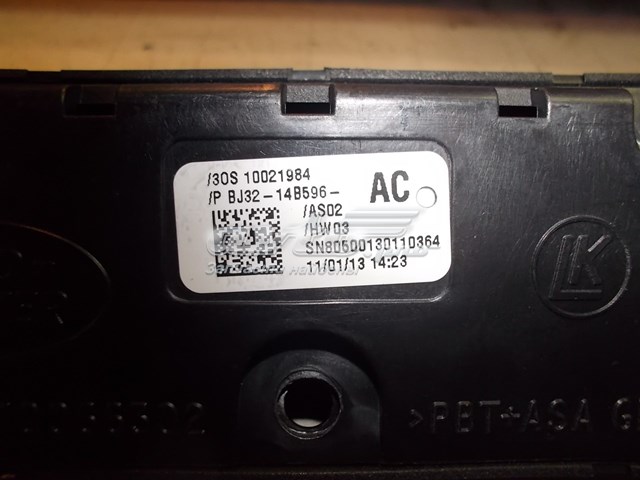  LR025893 Land Rover