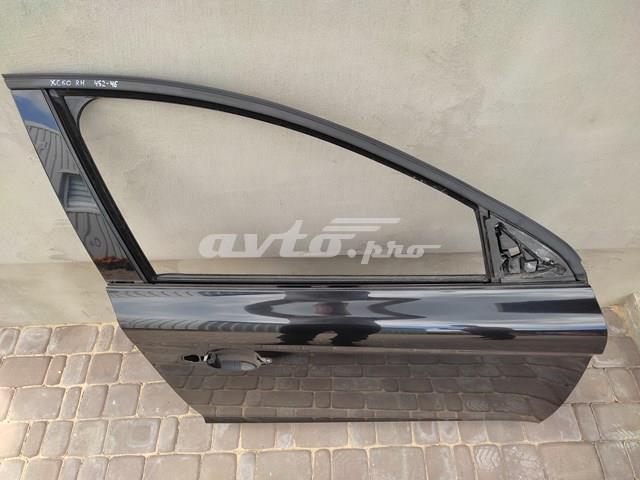 Дверь передняя правая 31335553 Volvo