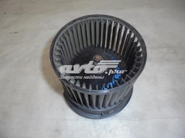 Мотор вентилятора печки (отопителя салона) Nissan 272261KL0A
