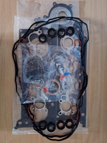 Комплект прокладок 0411138143 Toyota