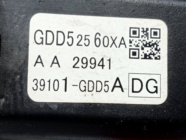 GDD52560XA Mazda Полуось передняя левая