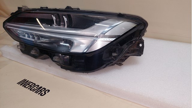 32228310 Volvo 