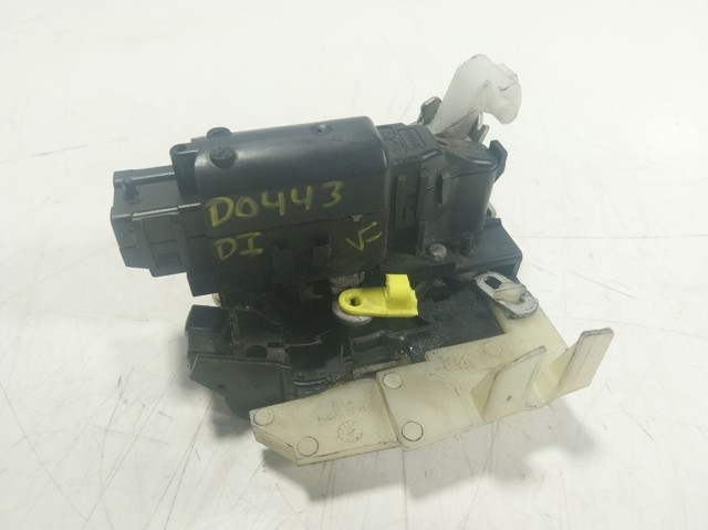 Fecho da porta dianteira esquerda Renault DOKKER  