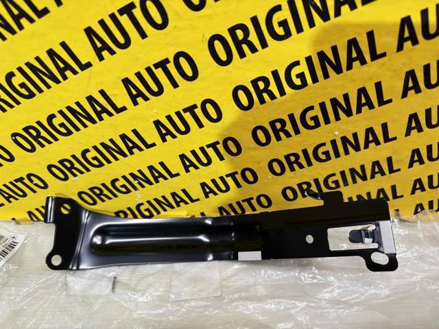Крепление бамера левое Mazda KB7W52B32A цена, от 5.91 USD
