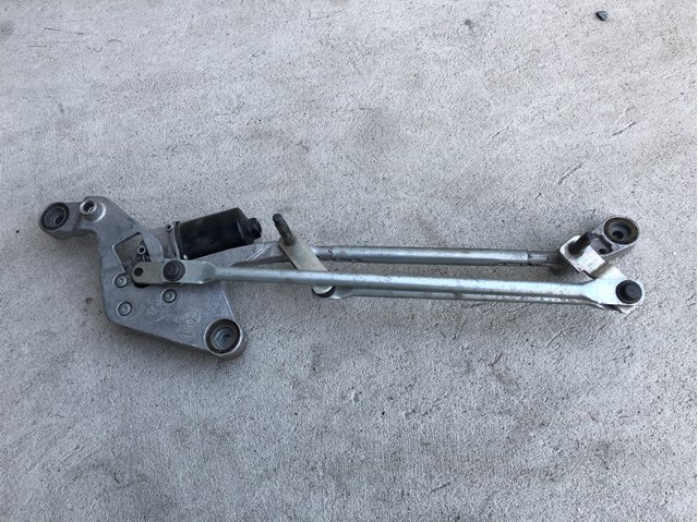 W000051184 Mercedes Трапеция стеклоочистителя