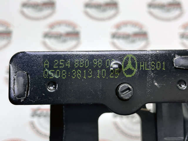 Стояк-крюк замка капота A2548809802 Mercedes