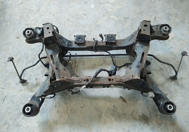 Балка задней подвески поперечная Jaguar T4N13504 цена, от 217.37 USD
