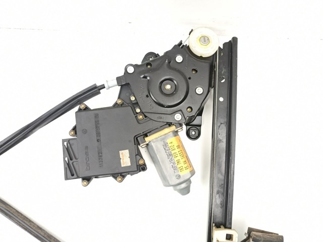 Моторчик стеклоподъемника двери задней, правой Ford 7M0959812A