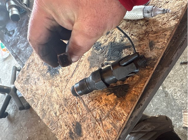 198088 PEUGEOT Pulverizador inyector original y equivalente