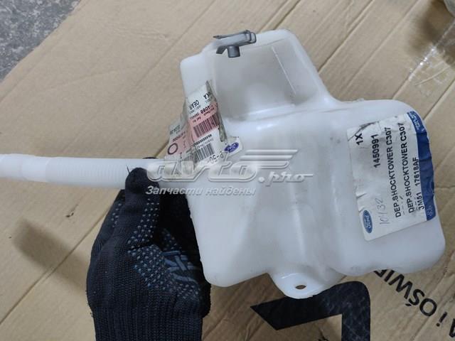  Бачок омывателя Ford Focus 2