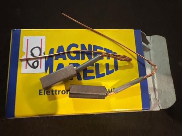 AMS0032 Magneti Marelli Щетка генератора