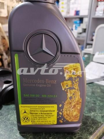 A000989220711FBDE Mercedes Масло двигателя