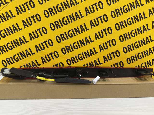 Дополнительный стоп-сигнал Mazda K12351580