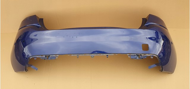 Задний бампер 9677960477 Peugeot/Citroen