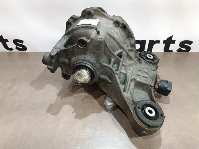 LR070157 Land Rover Мост задний