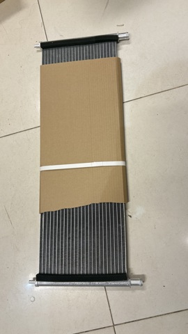 Радиатор 104849800C Tesla