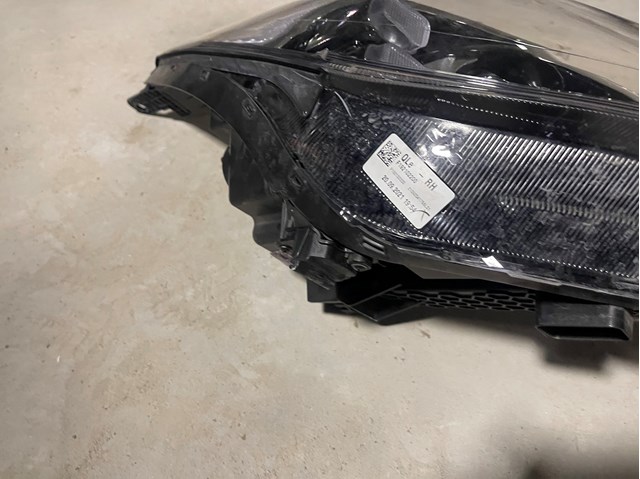 Правая фара 92102F1500 Hyundai/Kia