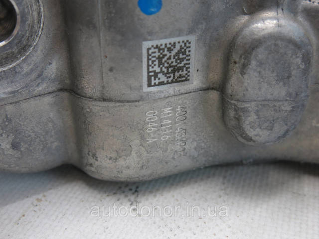 Кулак поворотный передний правый Nissan/Infiniti 400145MR0B