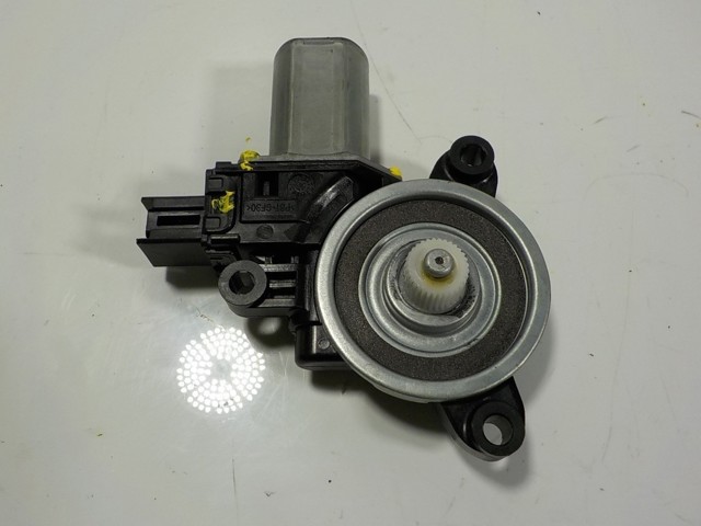  Mazda CM012820 цена, от 28.51 USD