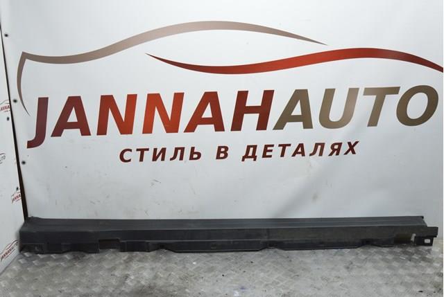 2476980800 Mercedes Накладка наружняя (молдинг) порога, правый