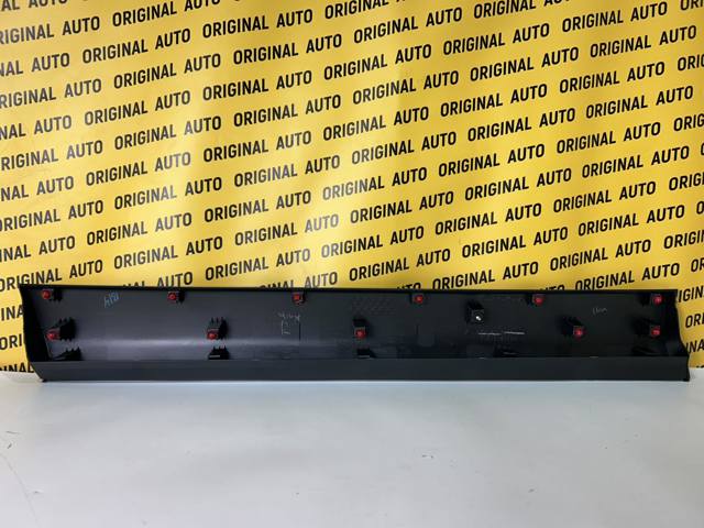 7507348010 Toyota Молдинг передней правой двери, нижний