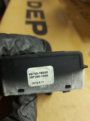 967001R000 Hyundai/Kia 