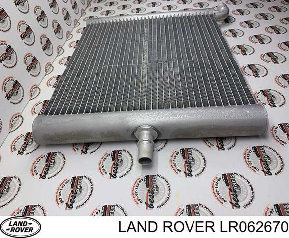 Радиатор двигателя LR062670 LAND ROVER