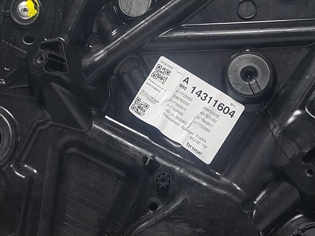 Стеклоподъемник передней правой двери Mercedes A1777205005 цена, от 171.42 USD