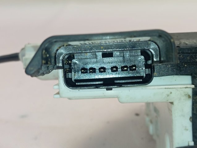 Замок двери задней правой 9801690380 Peugeot/Citroen